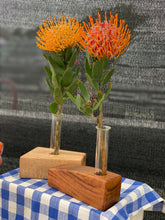 Load image into Gallery viewer, Bud Vase